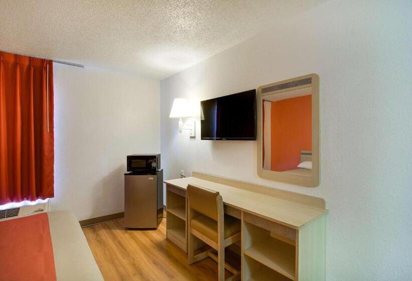 스탠다드 룸 킹사이즈 침대, Motel 6waukegan, Il