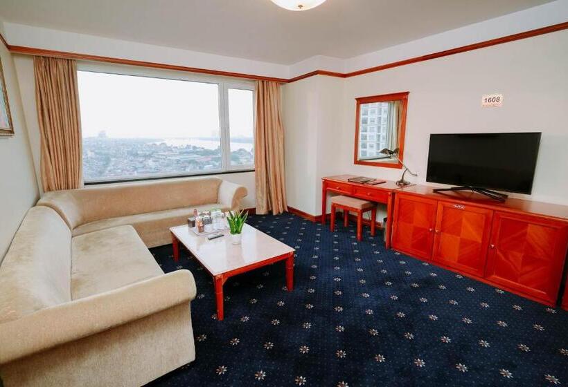 سوییت, A25 Luxury