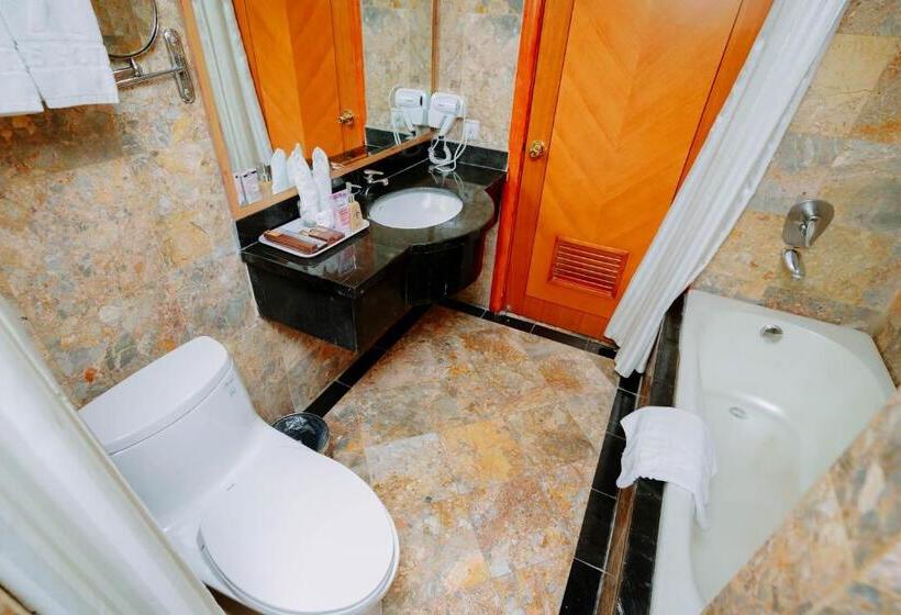 سوییت, A25 Luxury