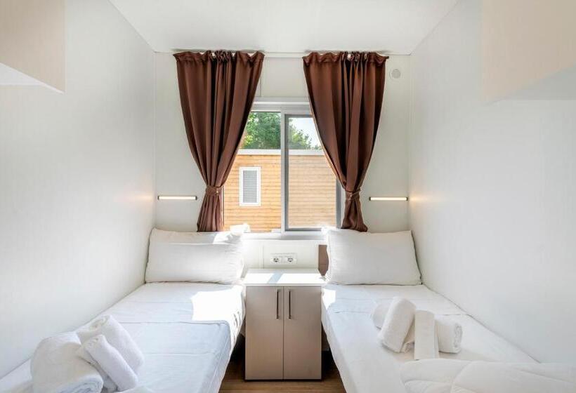 Superior room with lake view, Club Del Sole Desenzano Lake Village