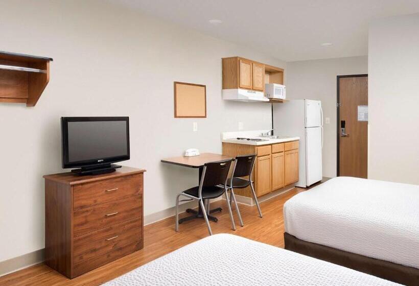 Номер Стандарт 2 Двуспальные Кровати, Extended Stay America Select Suites  Wilmington  West