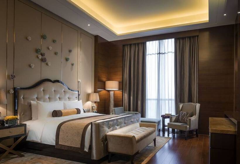 Номер Стандарт, Hualuxe Yangjiang City Center, An Ihg