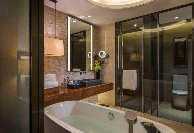 Стандартный Номер Кровать Кинг, Hualuxe Yangjiang City Center, An Ihg