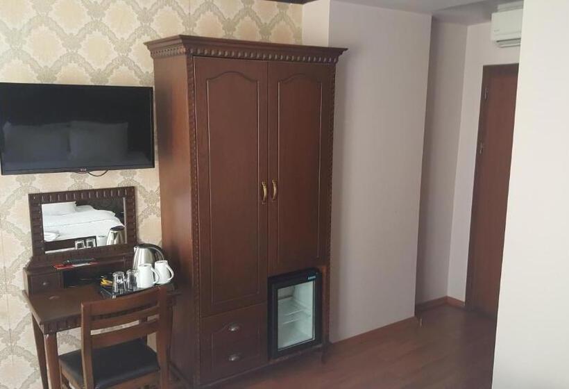 اتاق لوکس سه تخته, Mytra