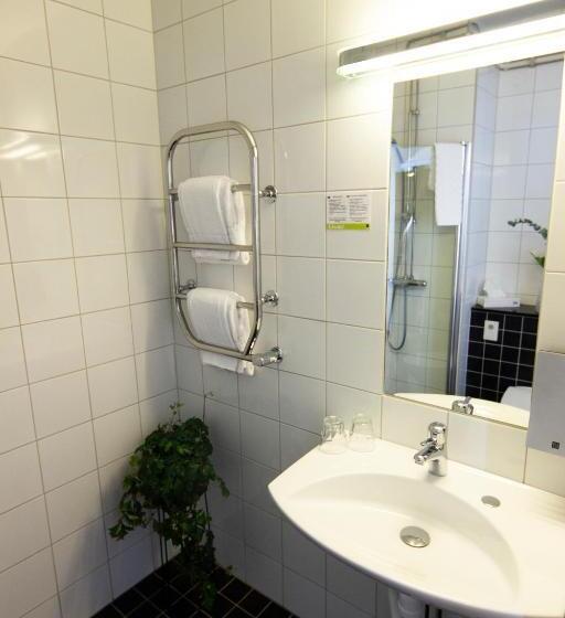 اتاق استاندارد چهار تخته, City Central Hotel örebro By First Hotels