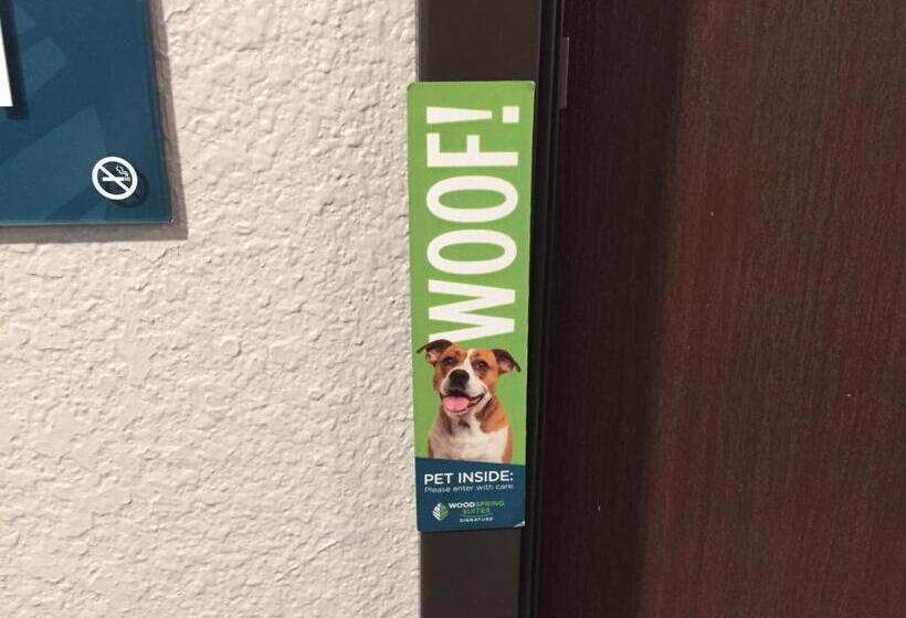 סוויטה, Woodspring Suites Houston Baytown