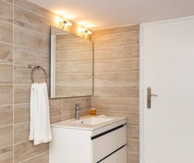 Семейные Апартаменты, Lefka Hotel & Apartments