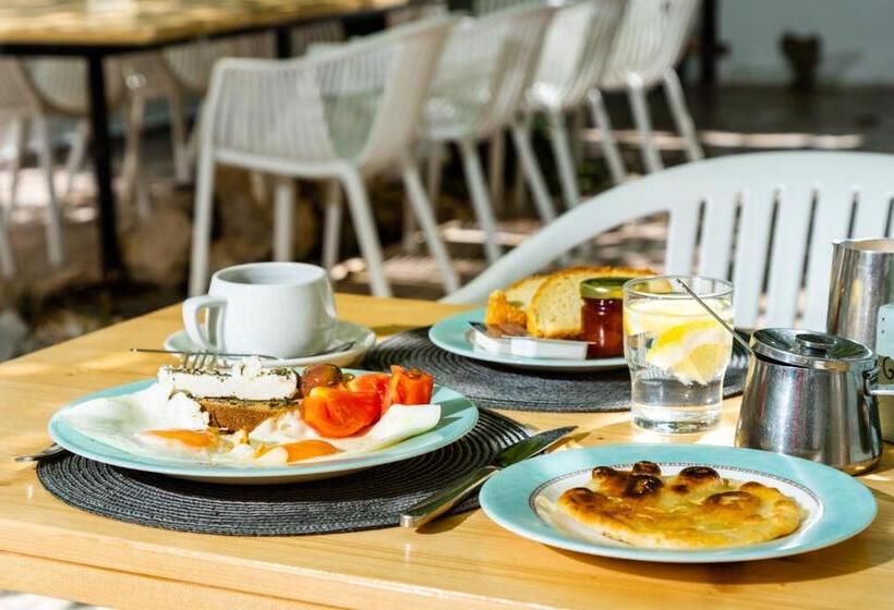 Семейные Апартаменты, Lefka Hotel & Apartments