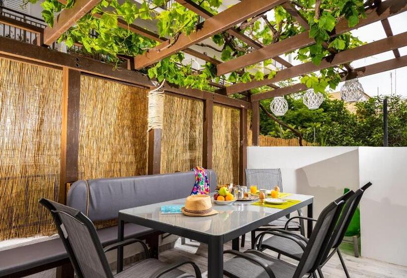 Апартаменты Deluxe 1 Спальня, Lefka Hotel & Apartments