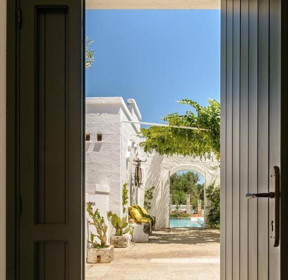 اتاق لوکس با چشم‌انداز استخر, Masseria Narducci