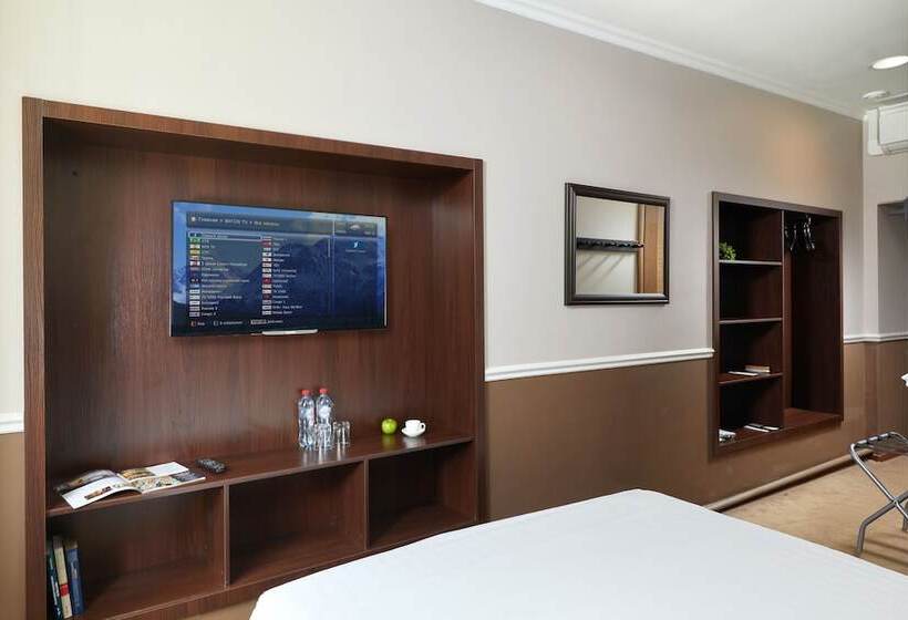 اتاق استاندارد با تخت دوبل, Mirros Hotel Moscow Kremlin