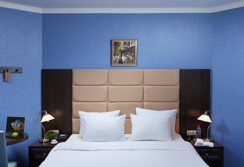 اتاق سوپریور با چشم‌انداز, Mirros Hotel Moscow Kremlin