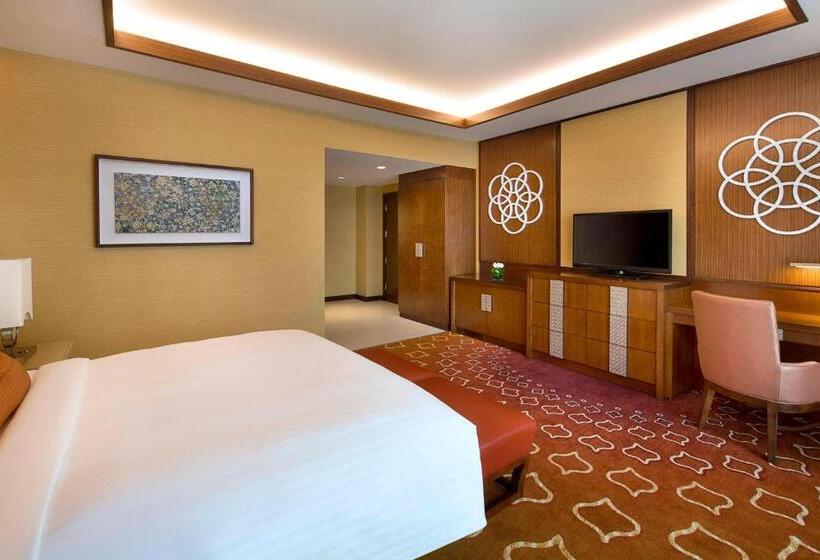 اتاق دلوکس با تخت کینگ و چشم‌انداز شهر, Jabal Omar Marriott Hotel Makkah