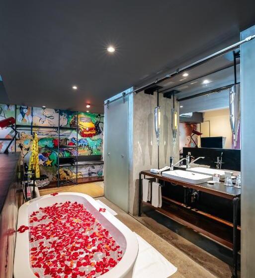 Номер Deluxe Вид на Бассейн, Viva Dash Hotel Seminyak