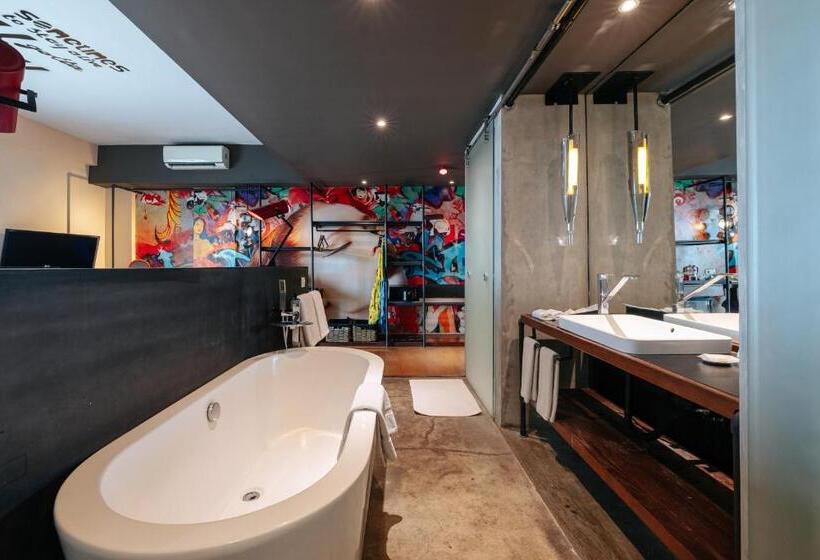 Номер Deluxe Вид на Бассейн, Viva Dash Hotel Seminyak