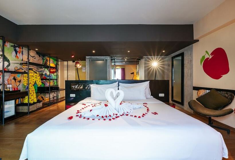Номер Deluxe Вид на Бассейн, Viva Dash Hotel Seminyak