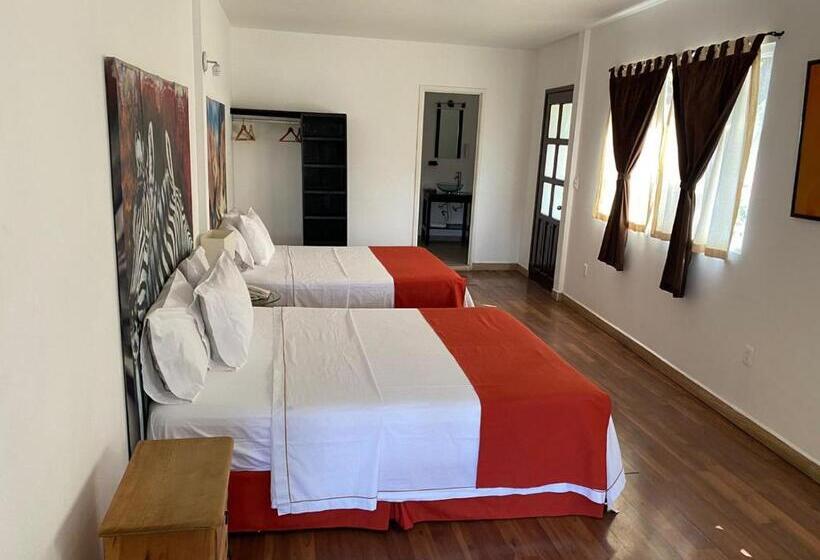 اتاق لوکس, La Joyita Cuernavaca