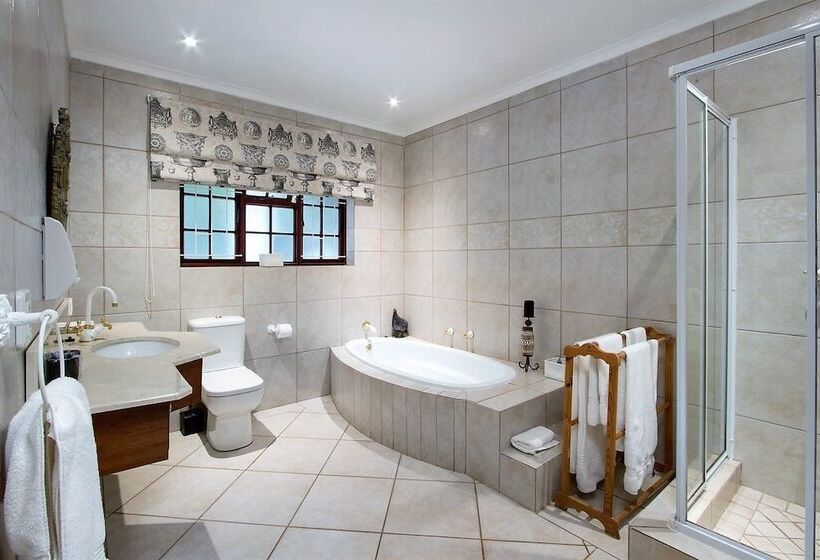 اتاق لوکس, Milkwood Lodge
