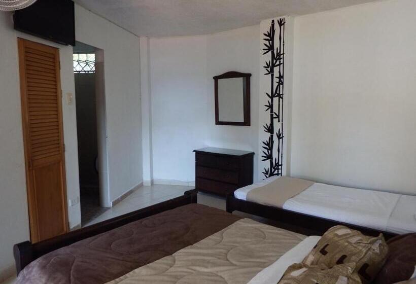 Economy Triple Room, Campestre Villa Yudy