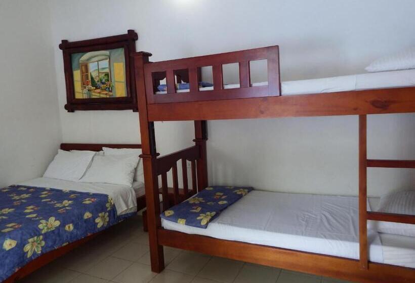 Economy Quadruple Room, Campestre Villa Yudy