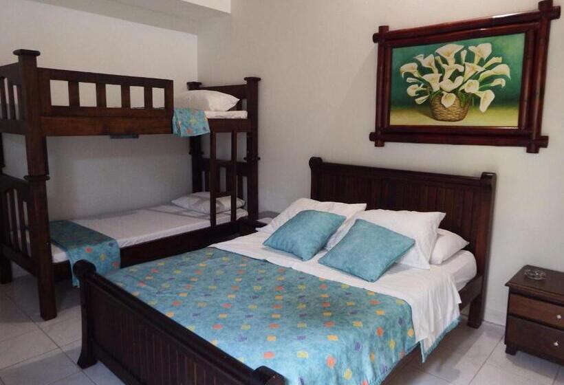 Economy Quadruple Room, Campestre Villa Yudy