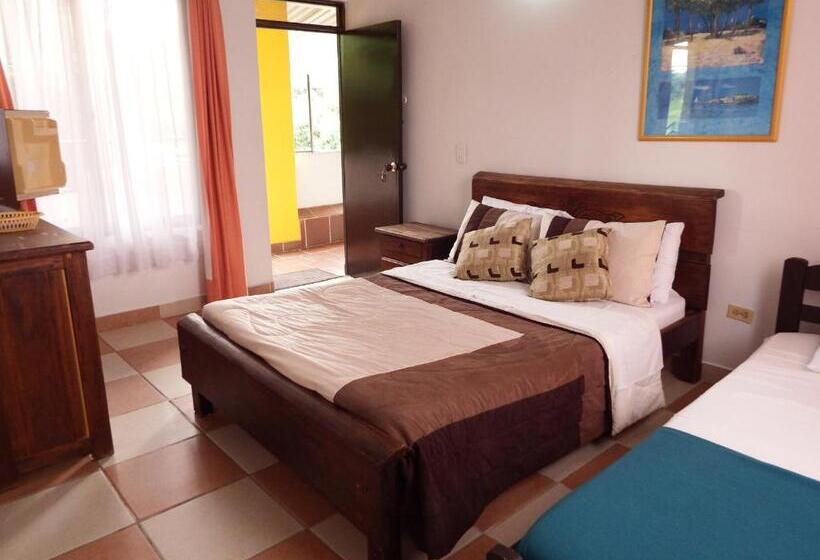 اتاق استاندارد سه نفره, Campestre Villa Yudy
