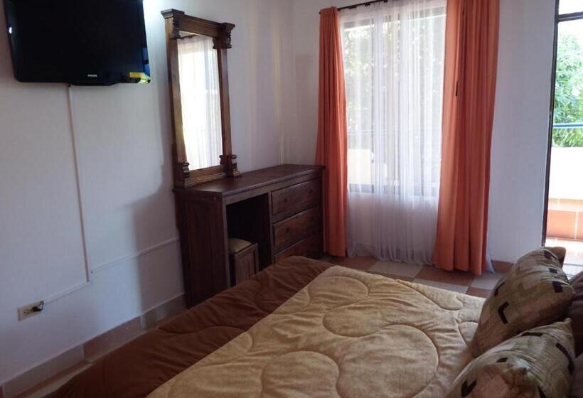 اتاق استاندارد سه نفره, Campestre Villa Yudy