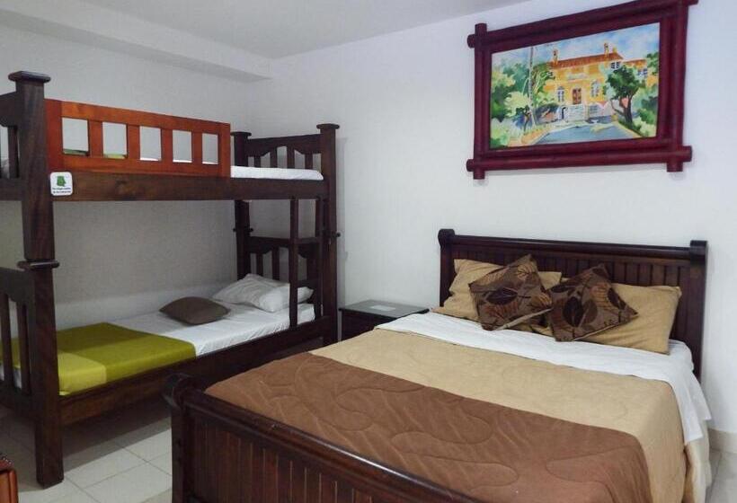 اتاق استاندارد چهار تخته, Campestre Villa Yudy