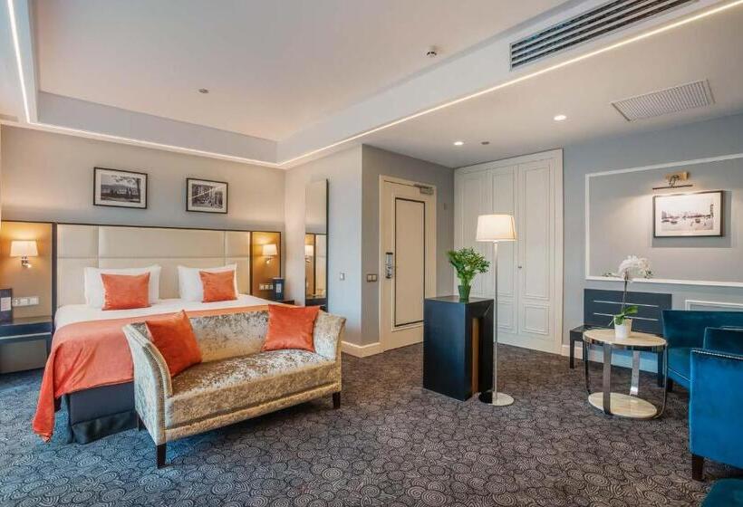Номер Deluxe с Балконом, Eurostars Danube Budapest