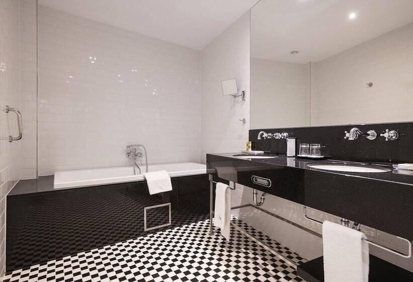 Номер Superior, Eurostars Danube Budapest