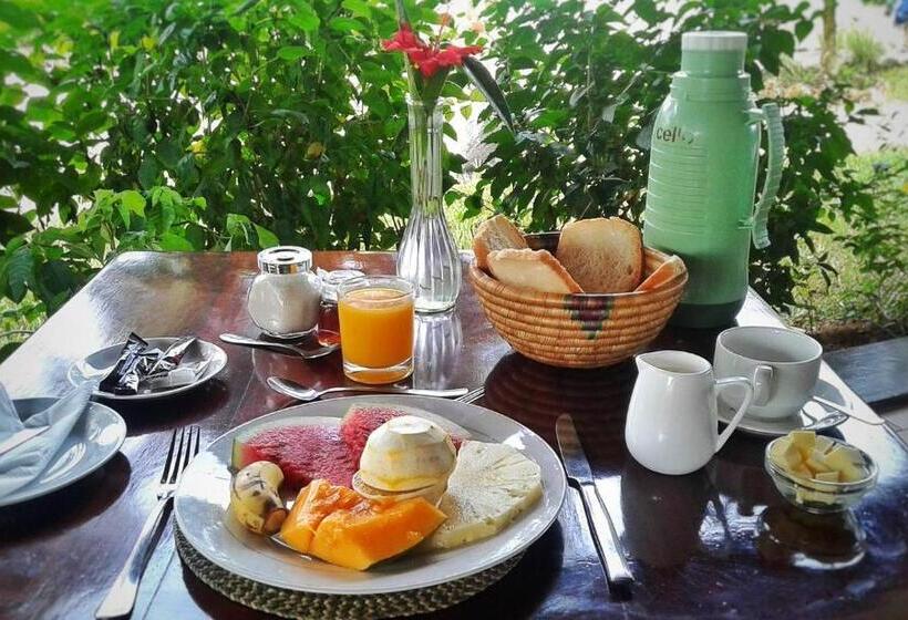Четырехместный Номер Классик, Flame Tree Cottages