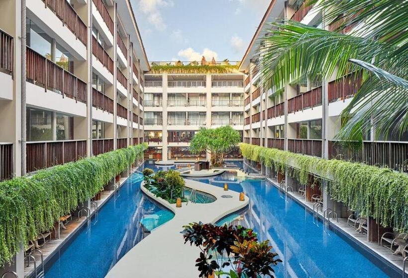 Номер Deluxe, Four Points By Sheraton Bali, Kuta