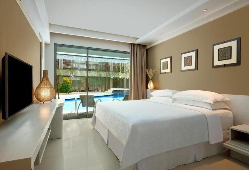 Номер Deluxe, Four Points By Sheraton Bali, Kuta