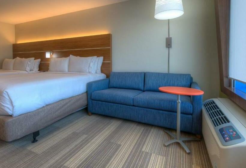 سوئیت با تخت بزرگ, Holiday Inn Express & Suites Tulsa Midtown, An Ihg