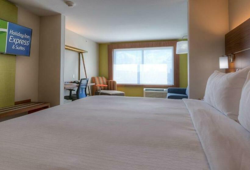 سوئیت با تخت بزرگ, Holiday Inn Express & Suites Tulsa Midtown, An Ihg