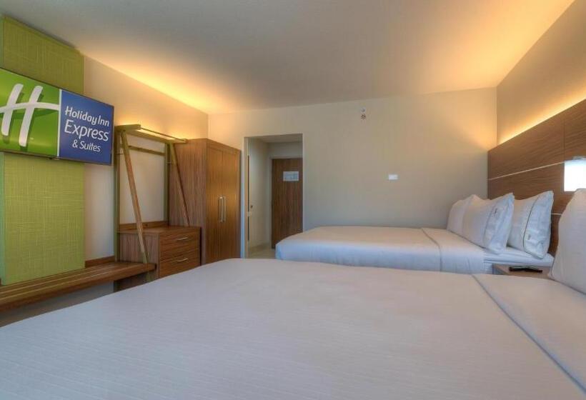 اتاق استاندارد با تخت دو نفره بزرگ برای معلولان, Holiday Inn Express & Suites Tulsa Midtown, An Ihg