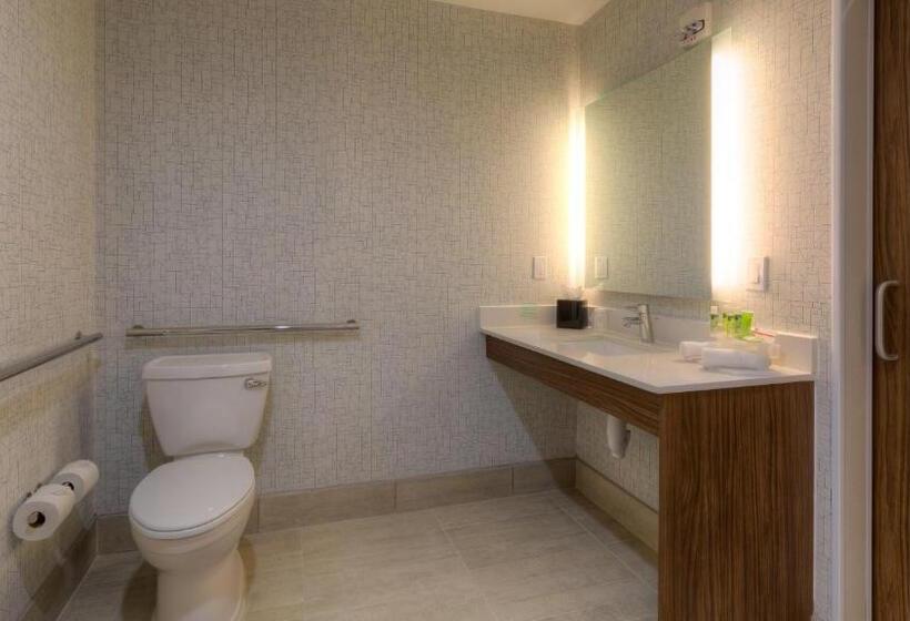 اتاق استاندارد برای معلولان, Holiday Inn Express & Suites Tulsa Midtown, An Ihg
