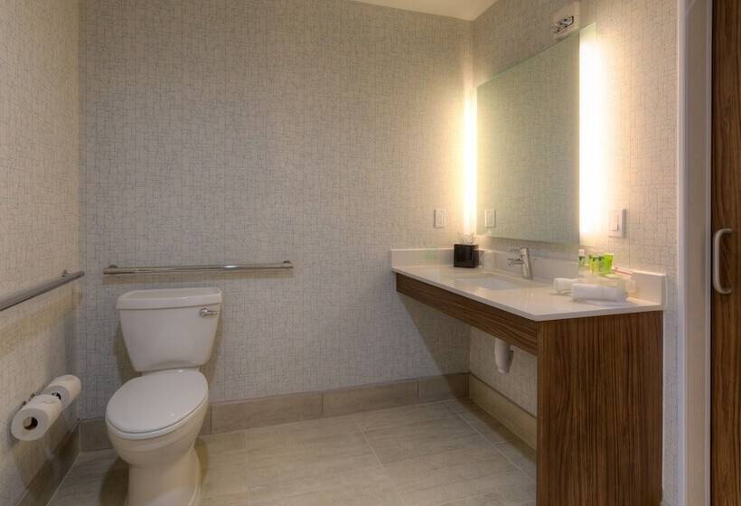 اتاق استاندارد با 2 تخت دوبل, Holiday Inn Express & Suites Tulsa Midtown, An Ihg