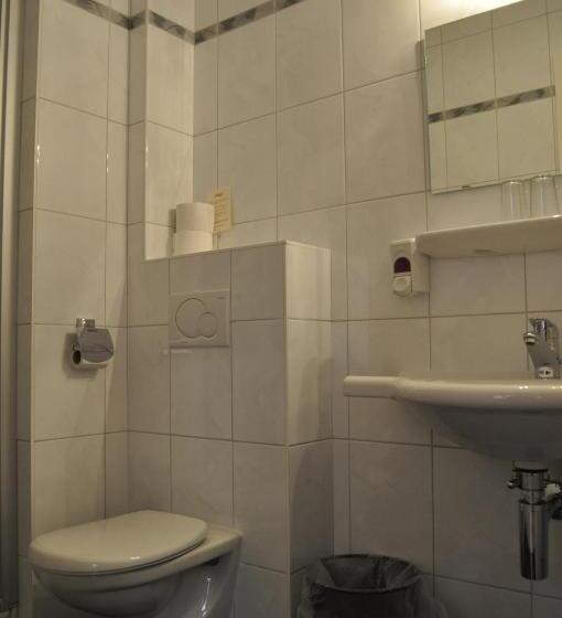 اتاق استاندارد سه نفره, Hôtel Elite
