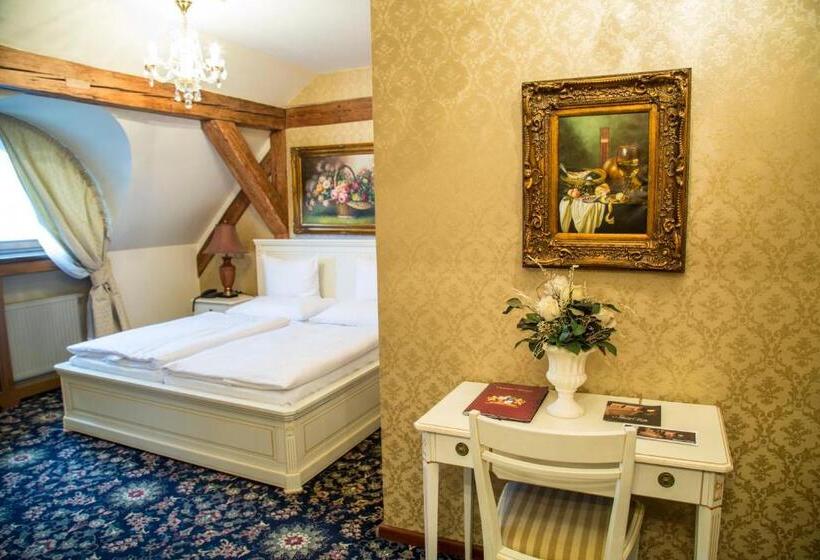 Номер Стандарт, Chateau Zbiroh