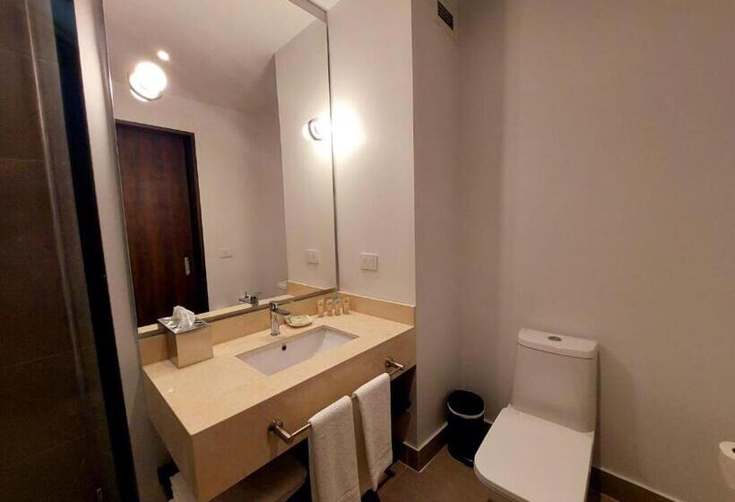 اتاق استاندارد با 2 تخت دوبل, Courtyard By Marriott Santiago Airport