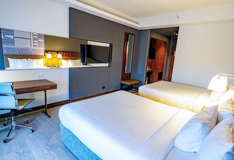 Habitación Estándar 2 Camas Matrimonio, Courtyard By Marriott Santiago Airport