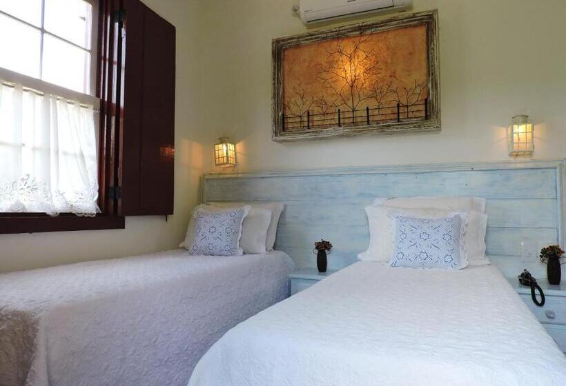 Quarto Estandar, Pousada Araujo Bazilio