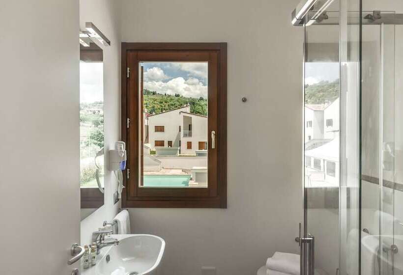 Номер Superior, The Florence Hills Resort & Wellness