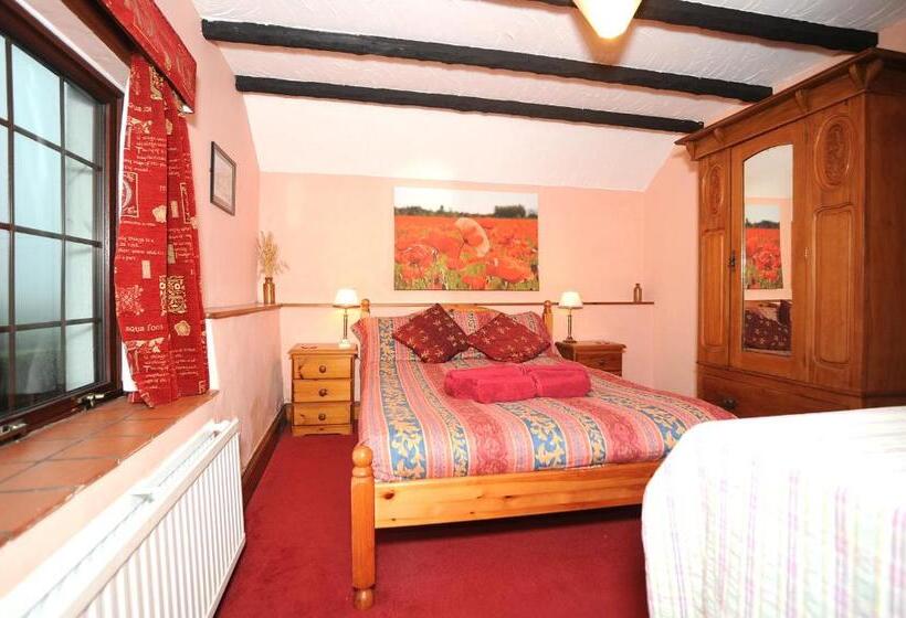 Номер Стандарт, The West Country Inn