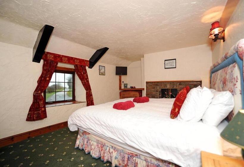 Номер Стандарт, The West Country Inn