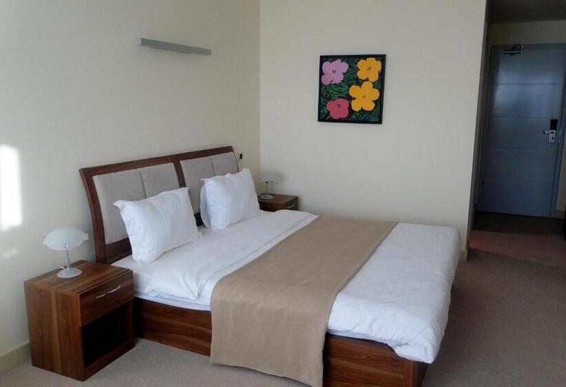 اتاق استاندارد یک نفره, Arena Hotel Kur