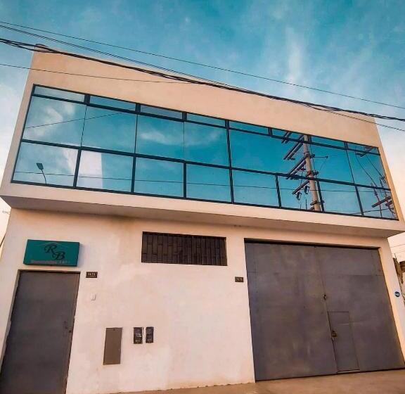 اتاق استاندارد سه نفره, Residencia Benavides