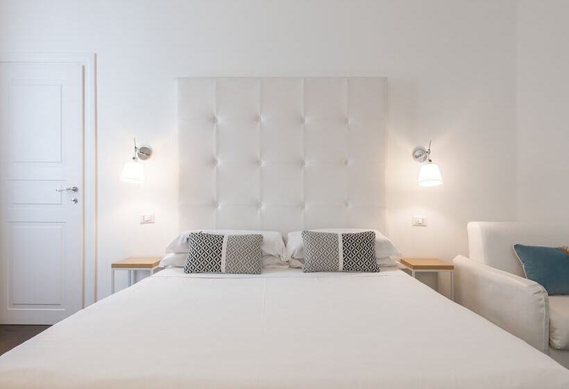 سوییت جونیور, Pley Cagliari Boutique Suites