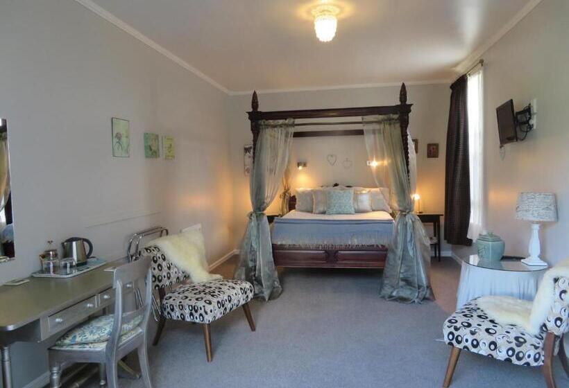 스위트, Cotswold Cottage